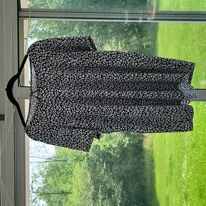 3/$12 Van Heusen black white animal print top